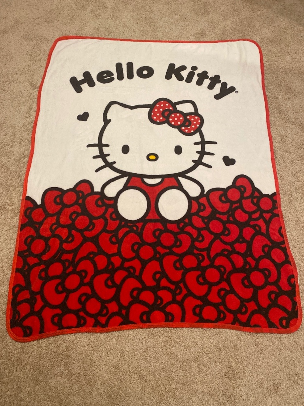 Hello Kitty blanket like new
